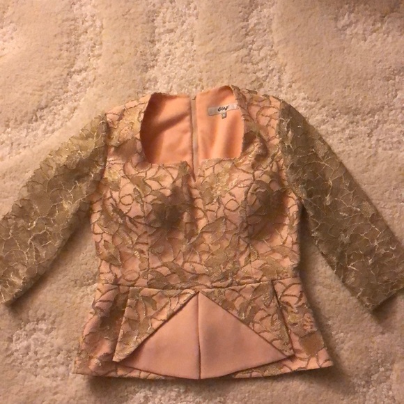 Elegant Cream Lace Peplum Dress - Picture 4 of 7